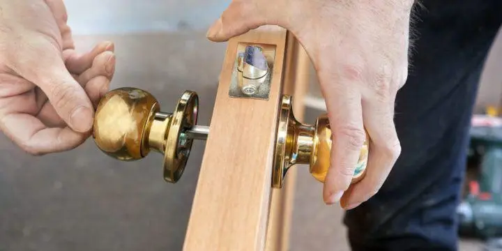 When you want to change the lock, fix the lock, replace the door, locked out or any locksmith related job you should always wait a moment and do not panic first of all.